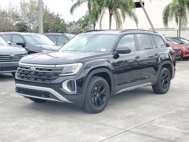 2024 Volkswagen Atlas 2.0T Peak Edition SE w/Technology