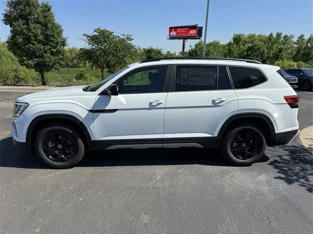 2024 Volkswagen Atlas 2.0T Peak Edition SE w/Technology