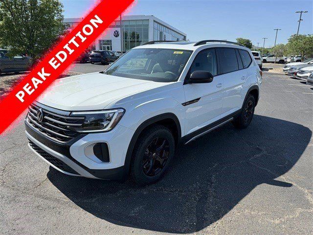 2024 Volkswagen Atlas 2.0T Peak Edition SE w/Technology