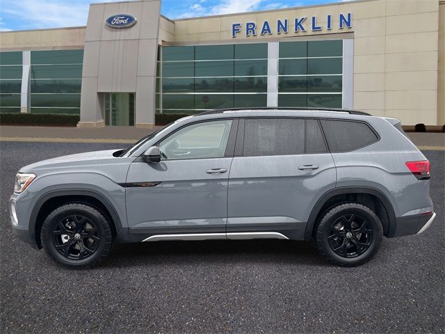 2024 Volkswagen Atlas 2.0T Peak Edition SE w/Technology
