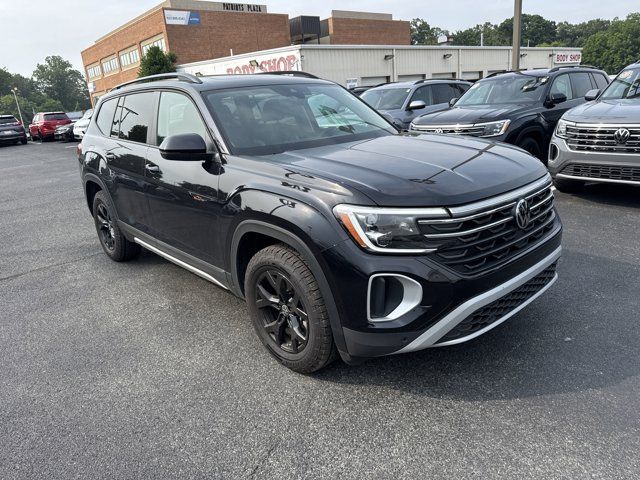 2024 Volkswagen Atlas 2.0T Peak Edition SE w/Technology