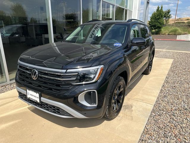 2024 Volkswagen Atlas 2.0T Peak Edition SE w/Technology