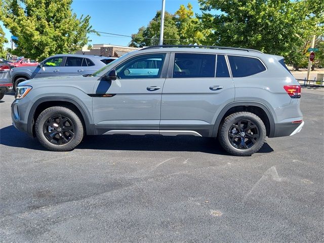 2024 Volkswagen Atlas 2.0T Peak Edition SE w/Technology