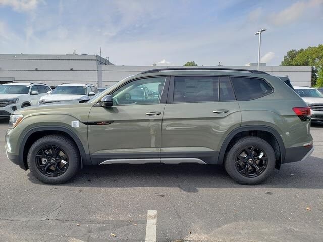 2024 Volkswagen Atlas 2.0T Peak Edition SE w/Technology