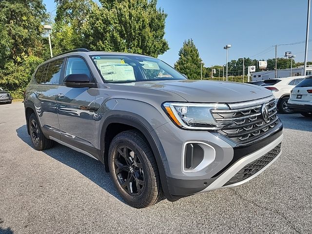 2024 Volkswagen Atlas 2.0T Peak Edition SE w/Technology