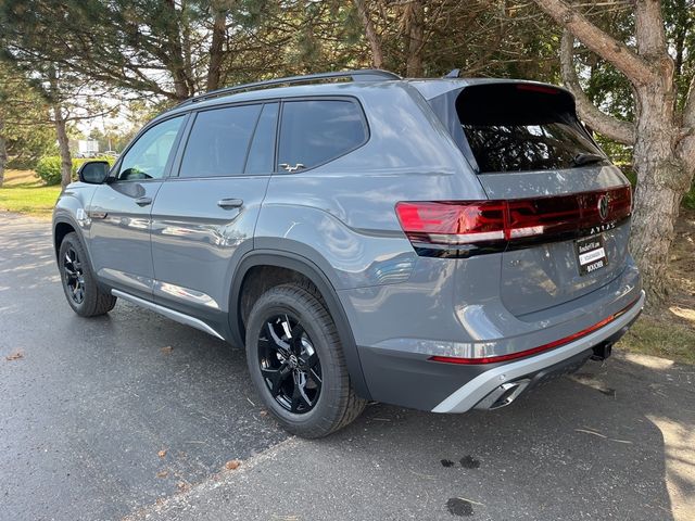 2024 Volkswagen Atlas 2.0T Peak Edition SE w/Technology