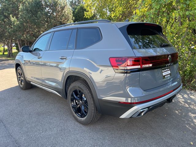 2024 Volkswagen Atlas 2.0T Peak Edition SE w/Technology