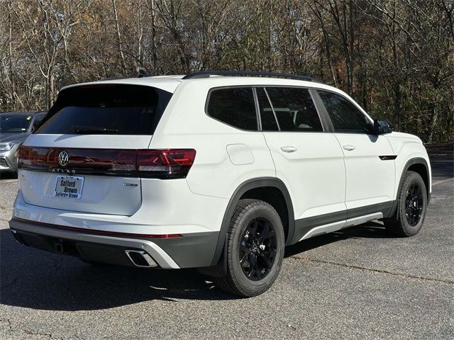 2024 Volkswagen Atlas 2.0T Peak Edition SE w/Technology