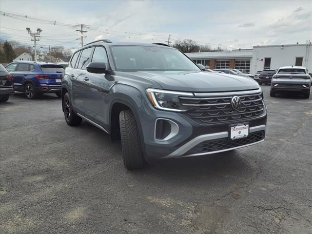 2024 Volkswagen Atlas 2.0T Peak Edition SE w/Technology