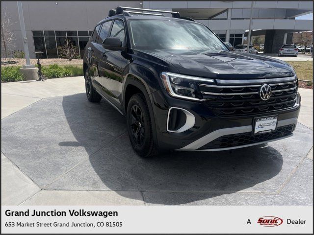 2024 Volkswagen Atlas 2.0T Peak Edition SE w/Technology