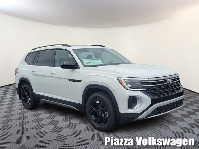 2024 Volkswagen Atlas 2.0T Peak Edition SE w/Technology