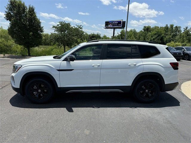 2024 Volkswagen Atlas 2.0T Peak Edition SE w/Technology