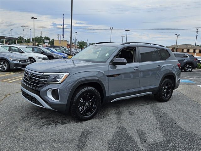 2024 Volkswagen Atlas 2.0T Peak Edition SE w/Technology