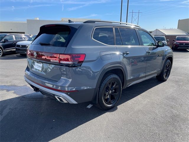 2024 Volkswagen Atlas 2.0T Peak Edition SE w/Technology