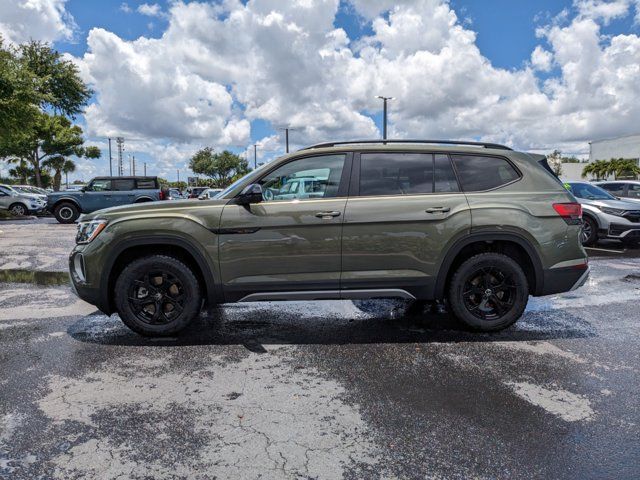 2024 Volkswagen Atlas 2.0T Peak Edition SE w/Technology