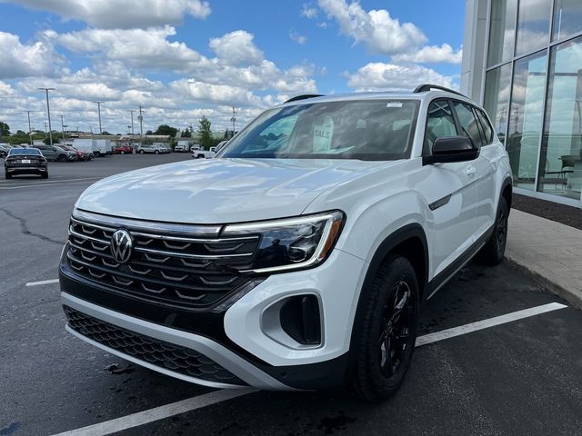 2024 Volkswagen Atlas 2.0T Peak Edition SE w/Technology