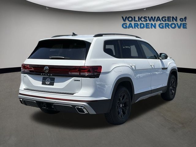 2024 Volkswagen Atlas 2.0T Peak Edition SE w/Technology