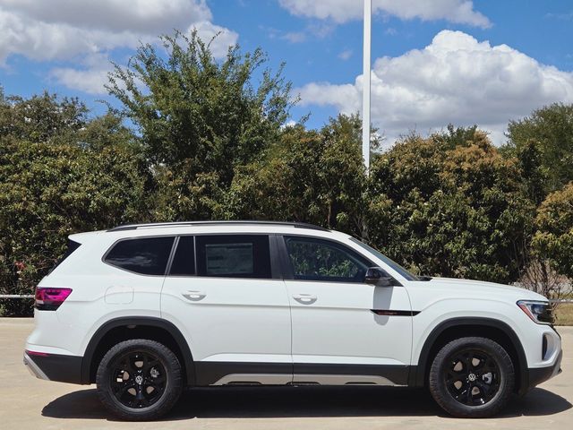 2024 Volkswagen Atlas 2.0T Peak Edition SE w/Technology