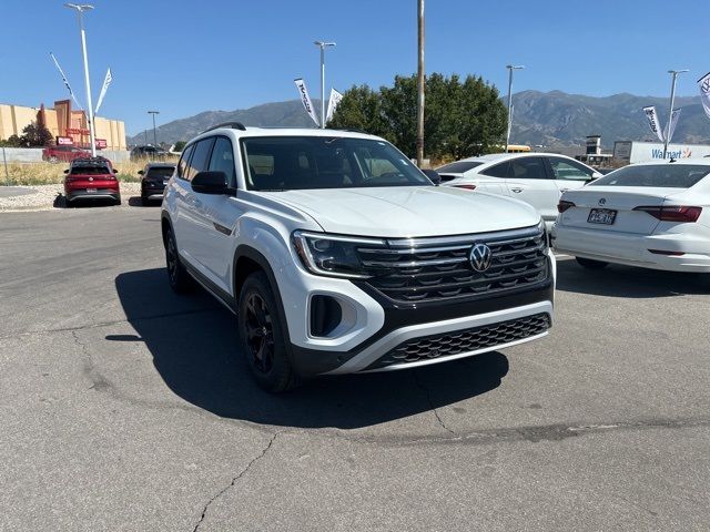 2024 Volkswagen Atlas 2.0T Peak Edition SE w/Technology