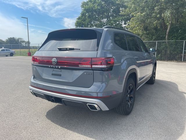 2024 Volkswagen Atlas 2.0T Peak Edition SE w/Technology