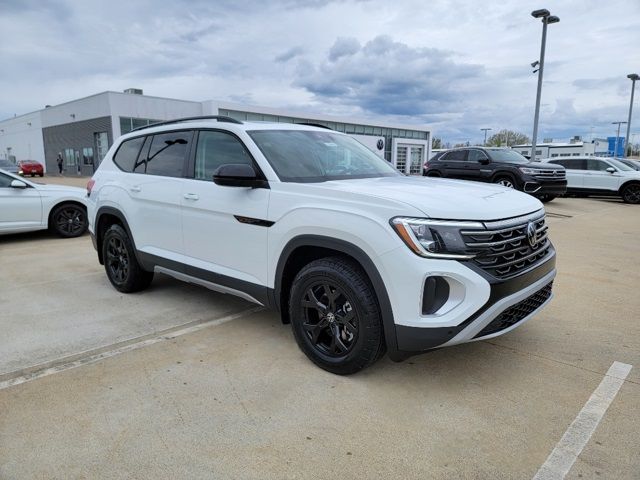 2024 Volkswagen Atlas 2.0T Peak Edition SE w/Technology