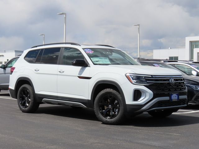 2024 Volkswagen Atlas 2.0T Peak Edition SE w/Technology