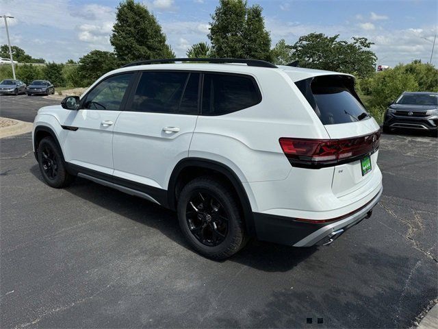 2024 Volkswagen Atlas 2.0T Peak Edition SE w/Technology