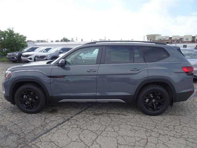 2024 Volkswagen Atlas 2.0T Peak Edition SE w/Technology