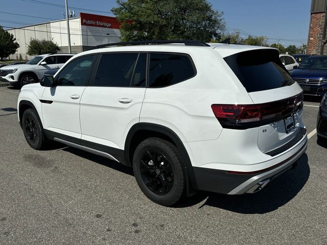 2024 Volkswagen Atlas 2.0T Peak Edition SE w/Technology