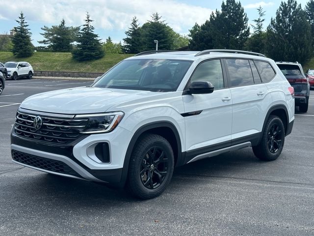 2024 Volkswagen Atlas 2.0T Peak Edition SE w/Technology