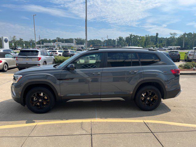 2024 Volkswagen Atlas 2.0T Peak Edition SE w/Technology