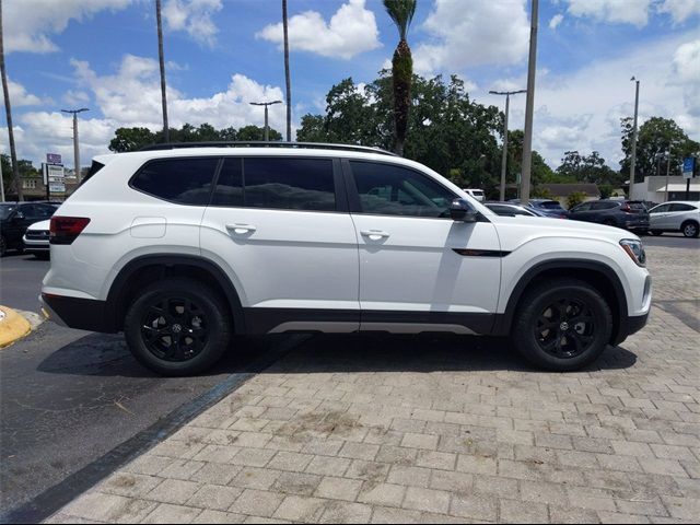 2024 Volkswagen Atlas 2.0T Peak Edition SE w/Technology