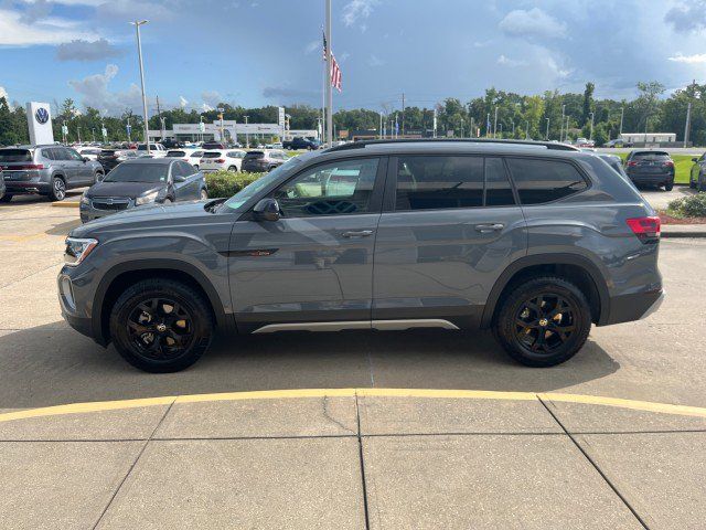 2024 Volkswagen Atlas 2.0T Peak Edition SE w/Technology