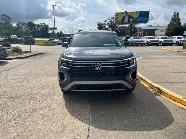 2024 Volkswagen Atlas 2.0T Peak Edition SE w/Technology