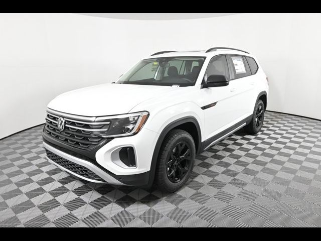 2024 Volkswagen Atlas 2.0T Peak Edition SE w/Technology