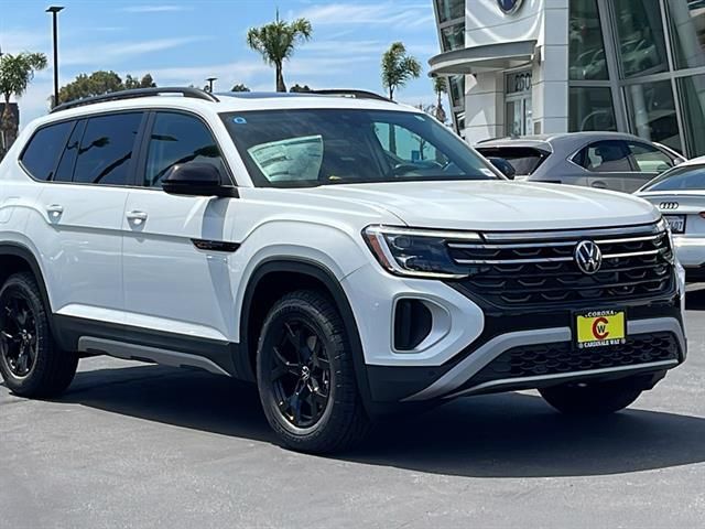 2024 Volkswagen Atlas 2.0T Peak Edition SE w/Technology