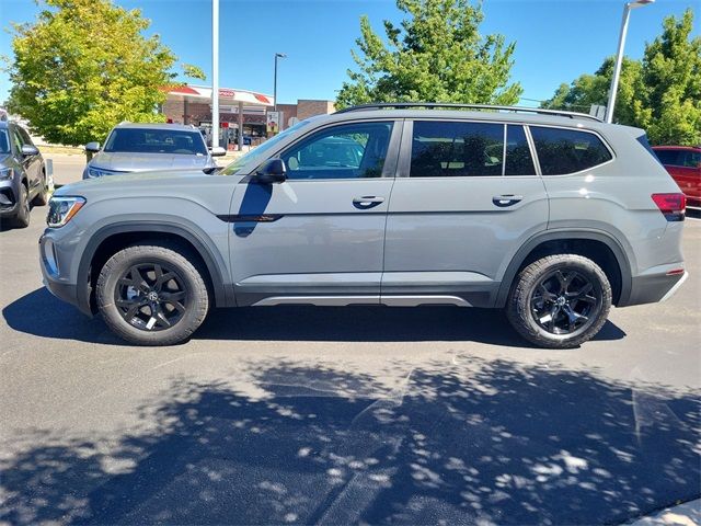 2024 Volkswagen Atlas 2.0T Peak Edition SE w/Technology