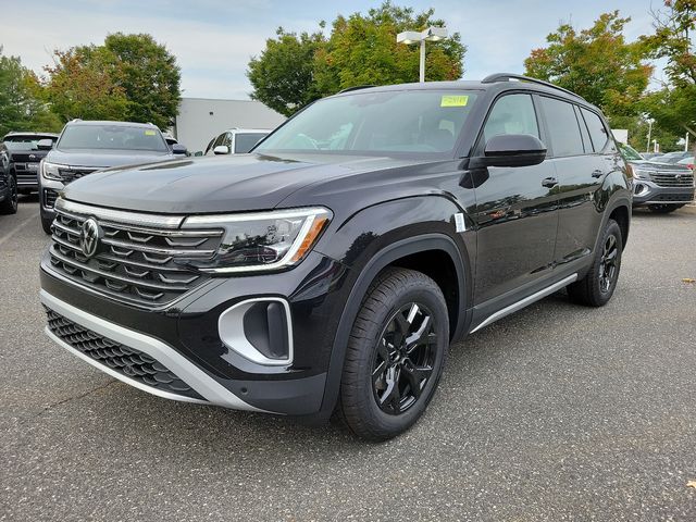 2024 Volkswagen Atlas 2.0T Peak Edition SE w/Technology