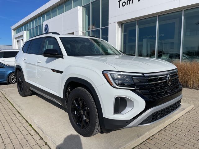 2024 Volkswagen Atlas 2.0T Peak Edition SE w/Technology