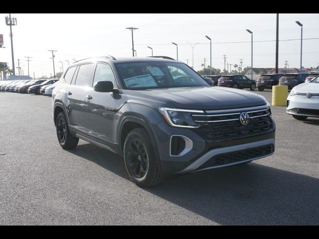 2024 Volkswagen Atlas 2.0T Peak Edition SE w/Technology