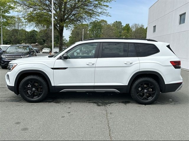 2024 Volkswagen Atlas 2.0T Peak Edition SE w/Technology