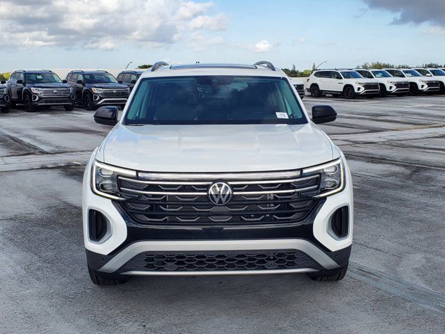 2024 Volkswagen Atlas 2.0T Peak Edition SE w/Technology