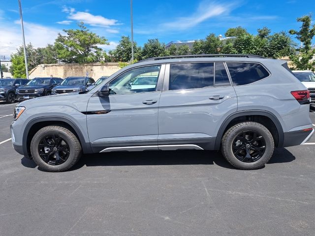 2024 Volkswagen Atlas 2.0T Peak Edition SE w/Technology