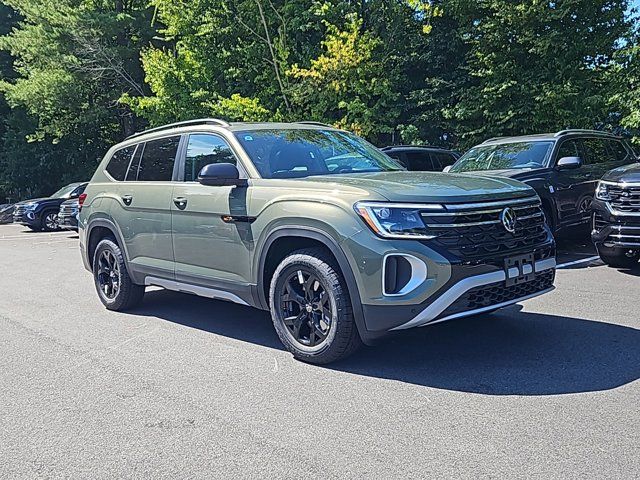 2024 Volkswagen Atlas 2.0T Peak Edition SE w/Technology