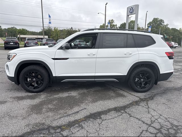 2024 Volkswagen Atlas 2.0T Peak Edition SE w/Technology