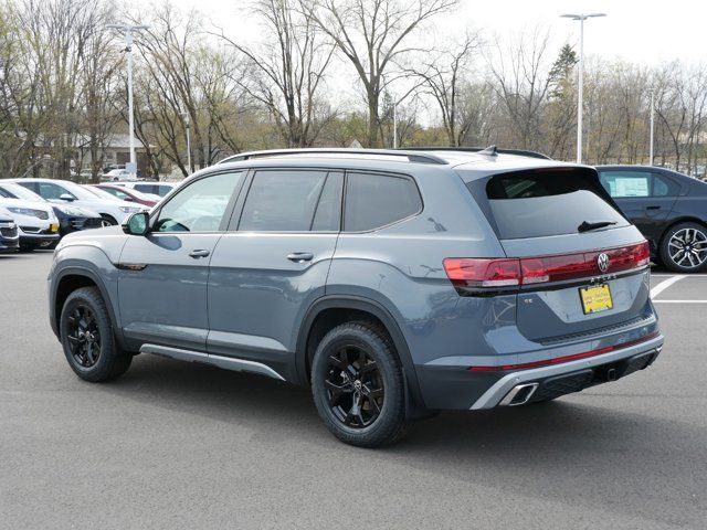 2024 Volkswagen Atlas 2.0T Peak Edition SE w/Technology