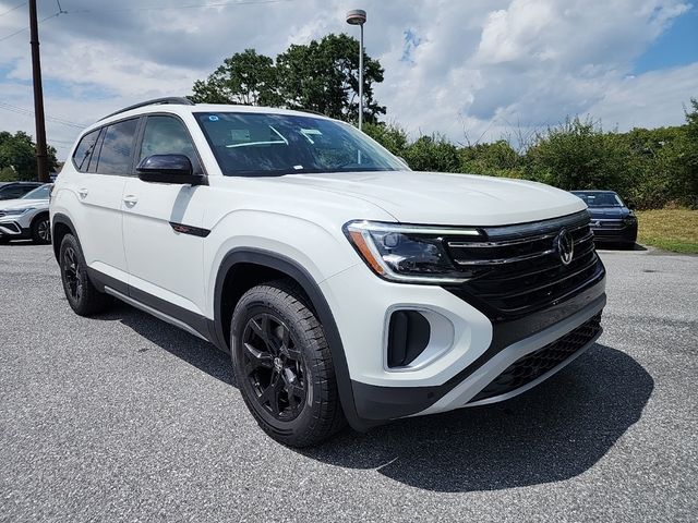 2024 Volkswagen Atlas 2.0T Peak Edition SE w/Technology