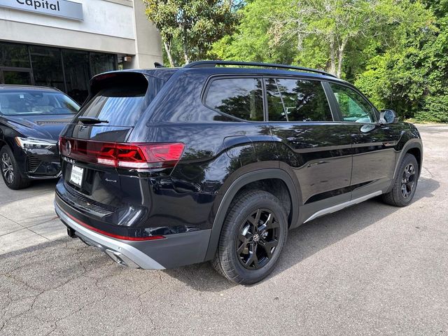 2024 Volkswagen Atlas 2.0T Peak Edition SE w/Technology