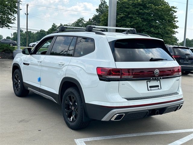 2024 Volkswagen Atlas 2.0T Peak Edition SE w/Technology