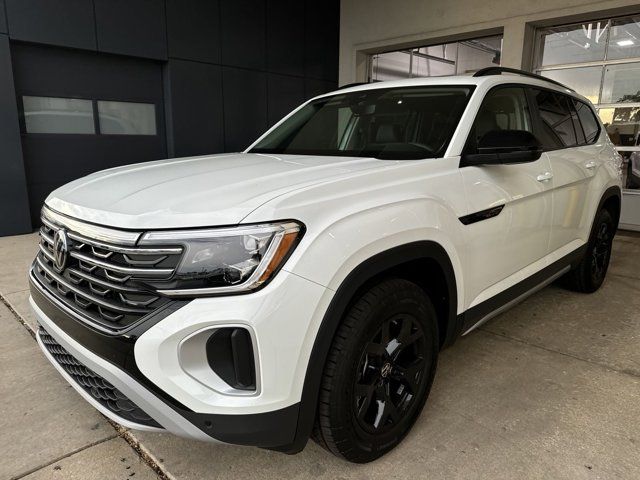 2024 Volkswagen Atlas 2.0T Peak Edition SE w/Technology